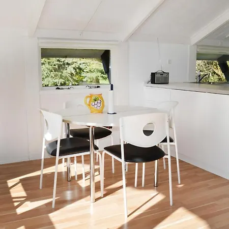 2 Bedroom Awesome In