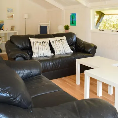 2 Bedroom Awesome In *